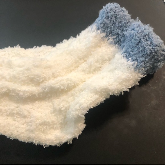 NEW Women’s Gift Bundle - Picture 9 of 9